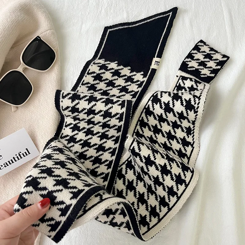 Écharpe tricotée pour femmes, offre spéciale de la saison, nouveau Triangle d'hiver, Protection du cou, petit chauffe-cou, motif à carreaux, polyvalent, chaud