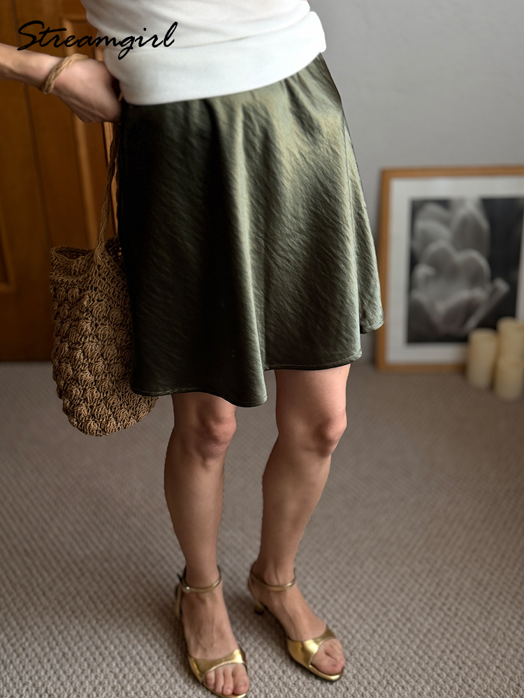 Jupes courtes d'été pour femmes, tenue de bureau, ligne A noire, Mini jupe de luxe en Satin, taille haute, Simple, en soie