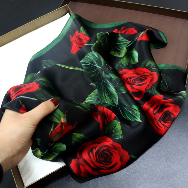 Nouvelles écharpes carrées 100 % soie naturelle pour femmes, imprimées florales, foulards, châles de plage, bandanas, hijabs, écharpes, rubans pour sacs