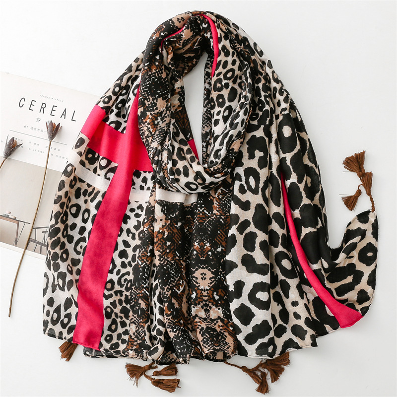2025 automne femmes écharpe coton imprimé léopard châle gland été Protection solaire musulman Hijab Viscose Wrap foulard 90*180 cm