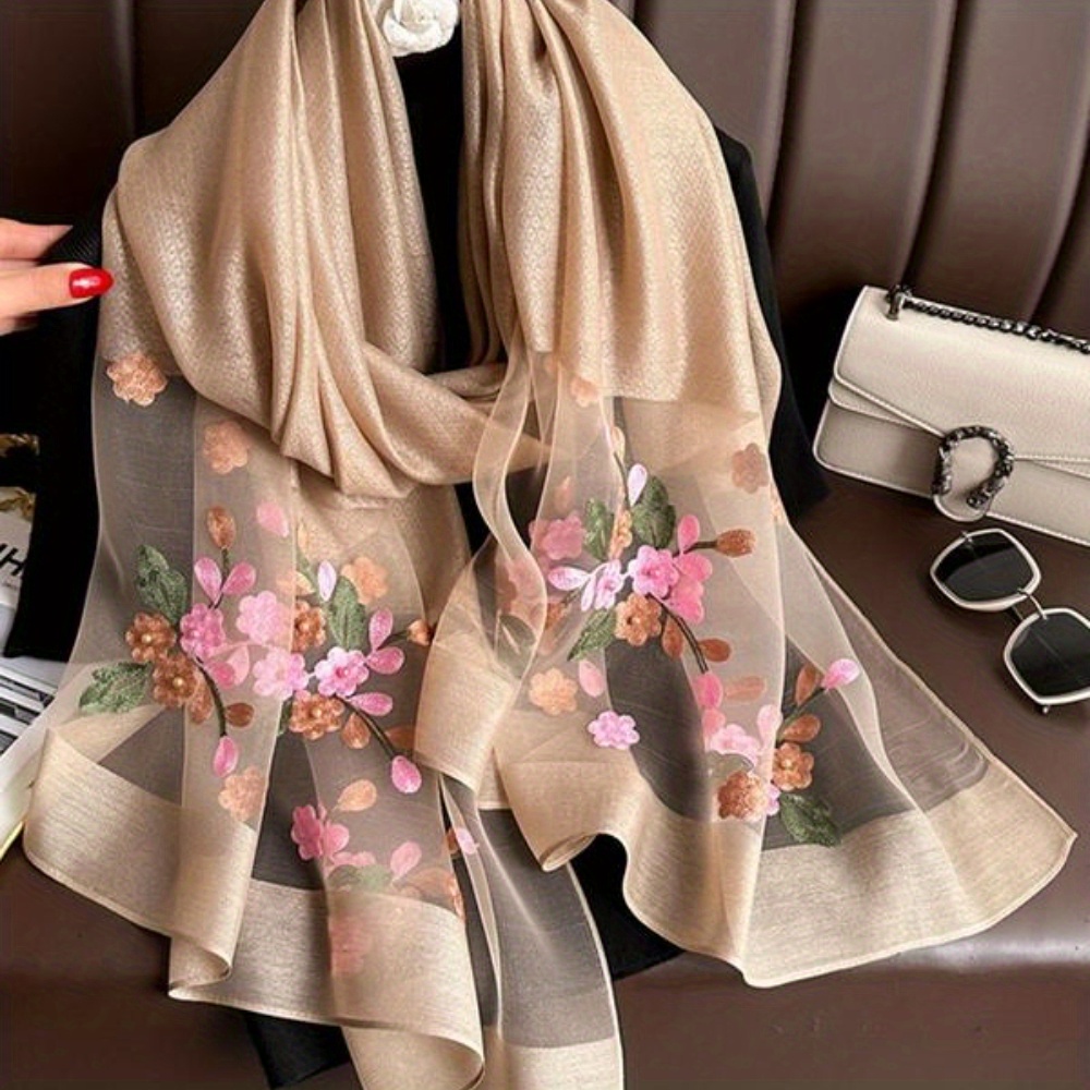 Écharpe en soie brodée florale élégante pour femme, châle de plage élégant avec bordure perlée, bohème coupe-vent indispensable