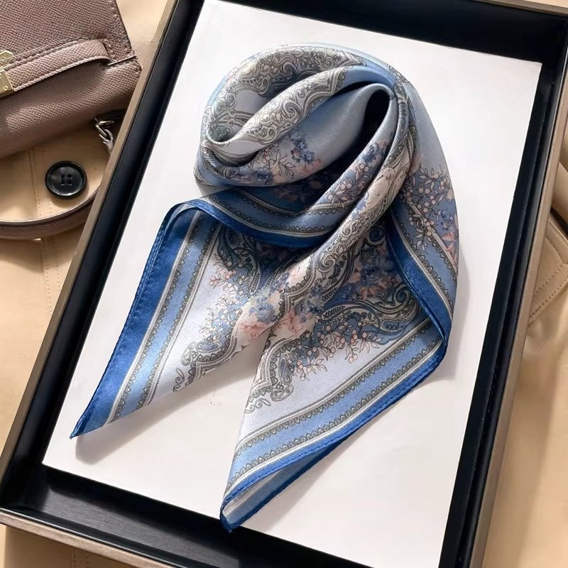 Foulard 100% Soie de Mûrier pour Femme, Petit Carré 21 pouces, Respirant et Léger, Écharpe de Cou et de Tête de Luxe