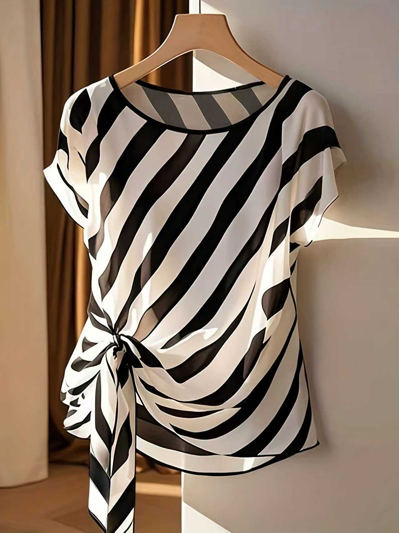 Chemise plissée sans manches à col rond rayée décontractée d'été pour femme