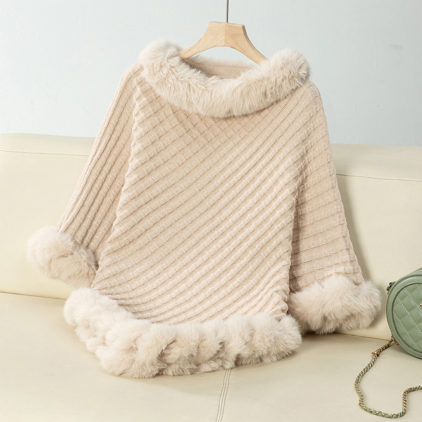 Nouveau en hiver couleur unie col de fourrure pull châle femmes mode épais chaud tricoté Poncho décontracté luxe Cape vêtements d'extérieur