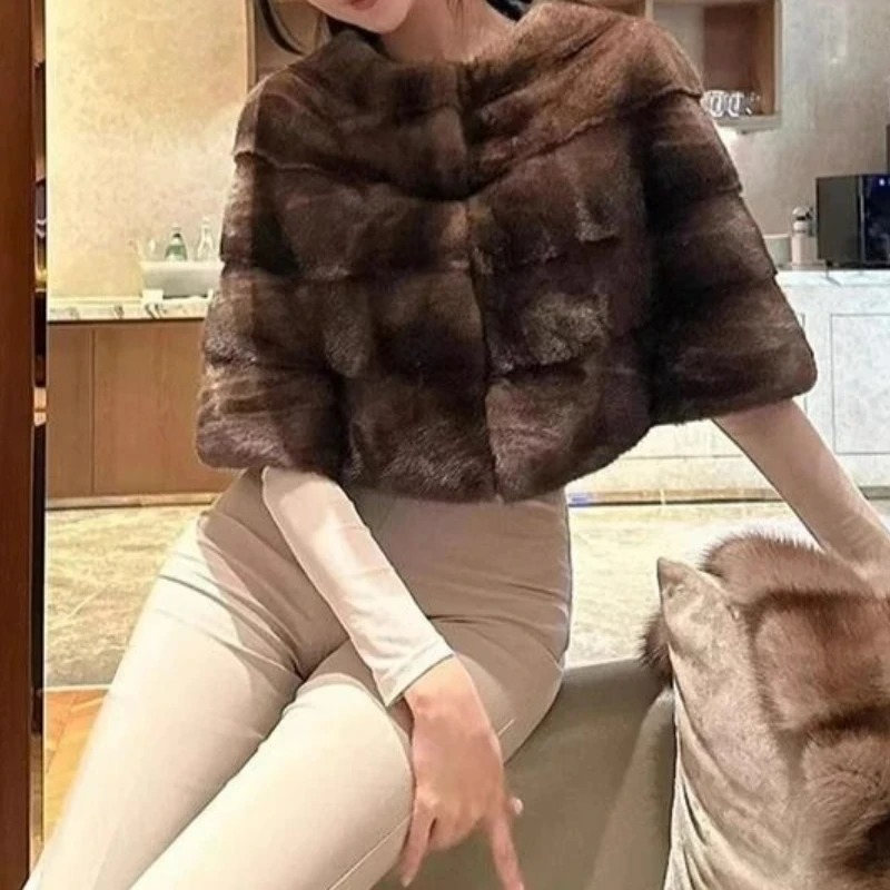 Veste d'hiver femme nouveau en manteaux 2025 automne et hiver nouveau manteau court manteau de fourrure femmes polyvalent court châle fourrure Blouson