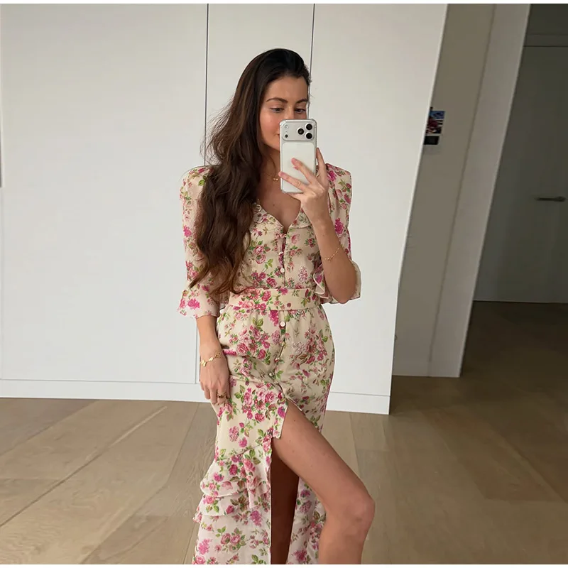 Robe longue sirène élégante à imprimé floral et volants pour femme, col en V, manches mi-longues, taille cintrée par boutons, fente latérale, robe de soirée tendance