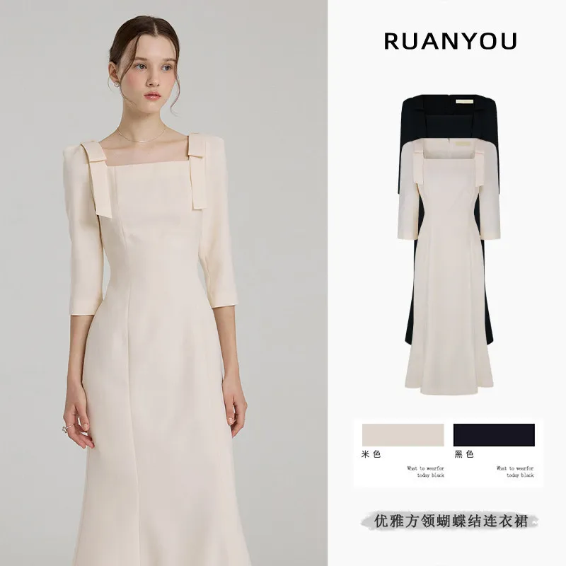 Robe moulante pour femme à col carré et épaules droites, nouvelle collection printemps-automne, taille haute, manches mi-longues, avec une coupe ajustée