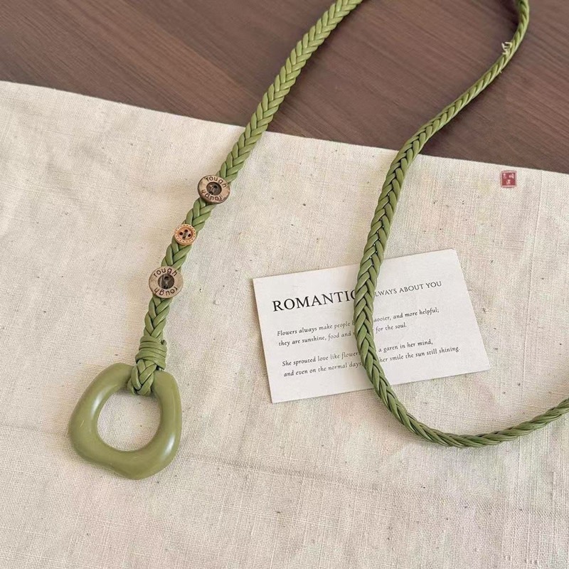 Ceinture tressée pour femme de style bohème rétro à la mode, ceinture unique minimaliste à boucle ovale nouée à porter avec des robes