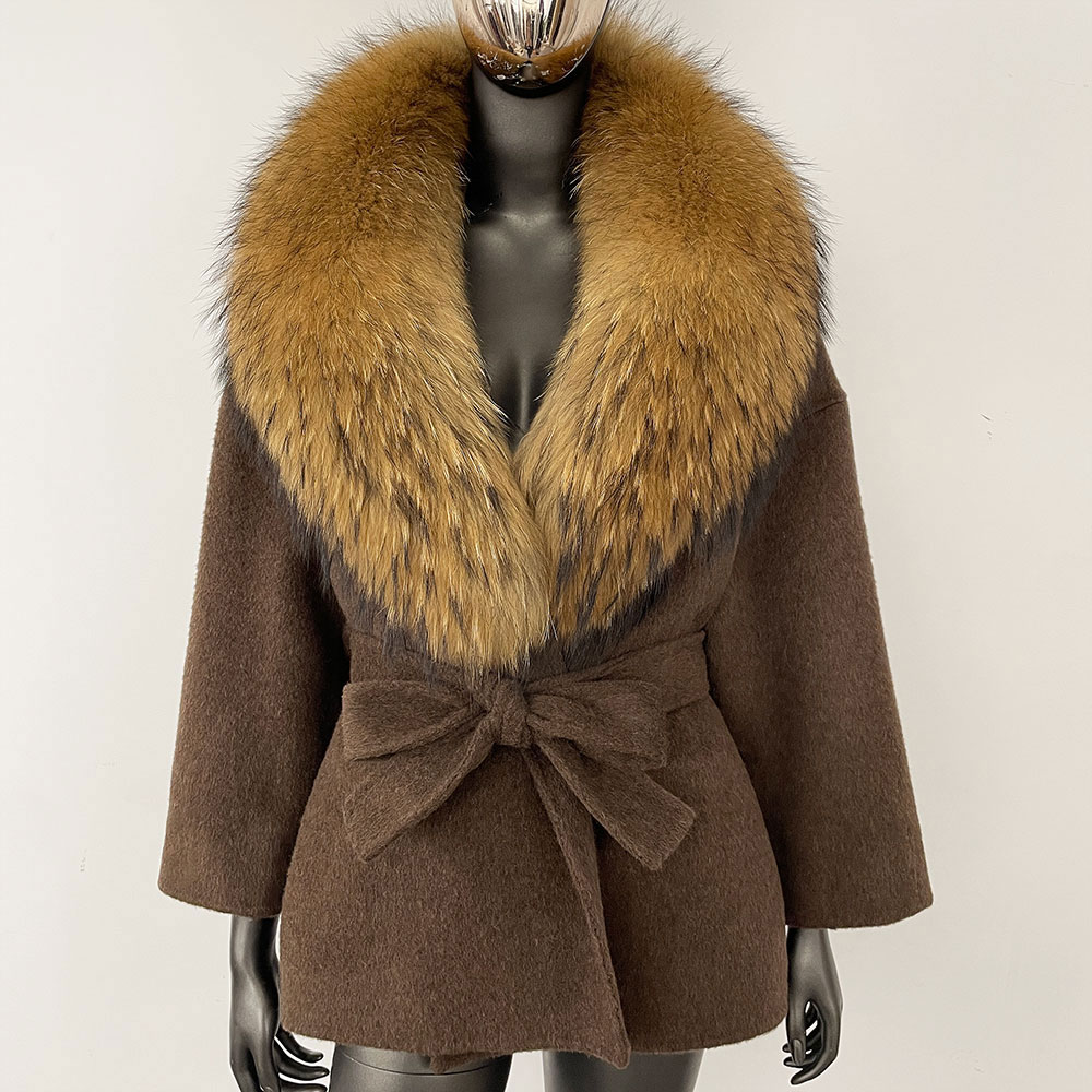 Manteau en laine élégant pour femme, coupe ample, avec vraie fourrure de raton laveur et de renard, ceinture et poches, collection hiver-printemps 2026, vêtement d'extérieur décontracté