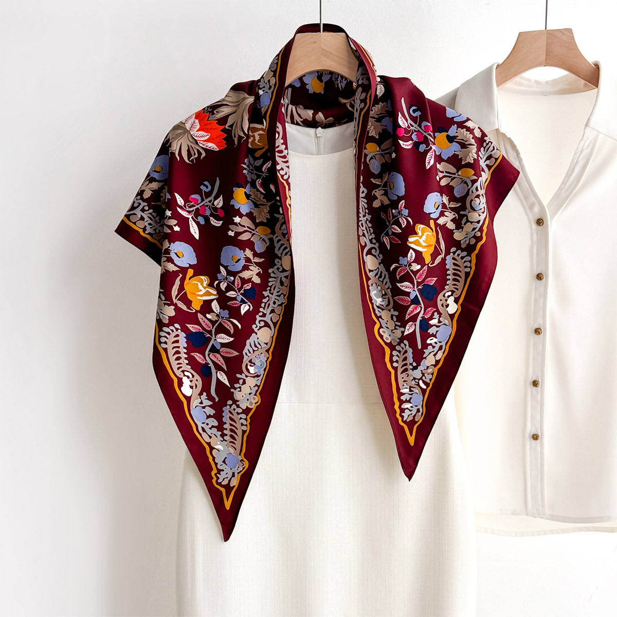 Écharpe carrée à imprimé floral pour femmes, foulards en satin doux imitation soie, bandanas, hijab de luxe, foulard élégant, châles