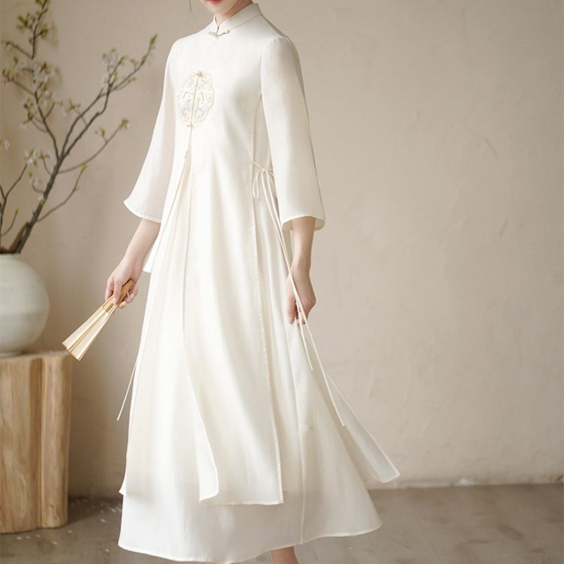 Robe de style chinois pour femmes, nouvelle collection d'été, broderie classique, longue robe élégante, col montant, robe Cheongsam