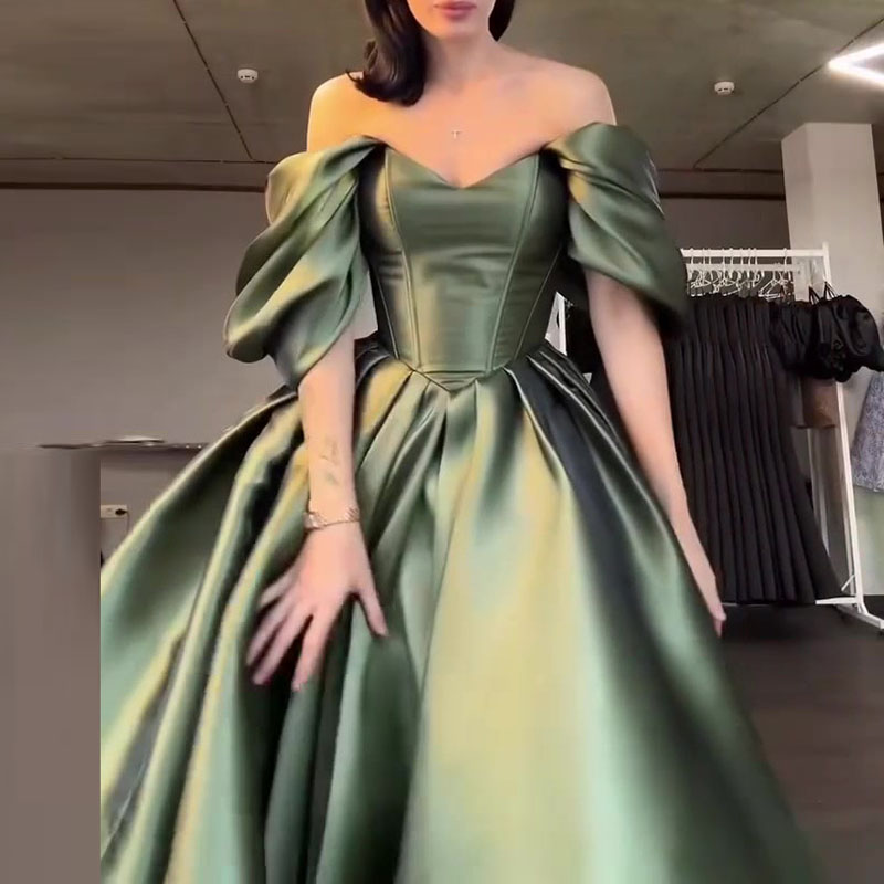 Robe de soirée élégante en satin à épaules dénudées pour femme, taille haute, sexy, sans bretelles, dos nu, coupe ajustée, couleur unie