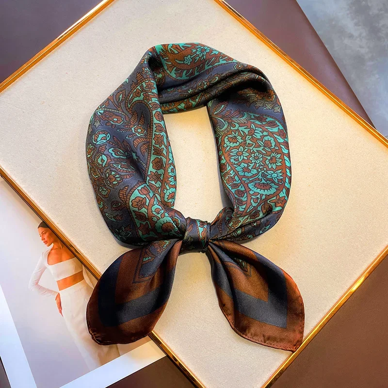 Foulard carré imprimé à la mode pour femmes, Imitation soie, décoration polyvalente décontractée, petit foulard de cou 70CM x 70CM