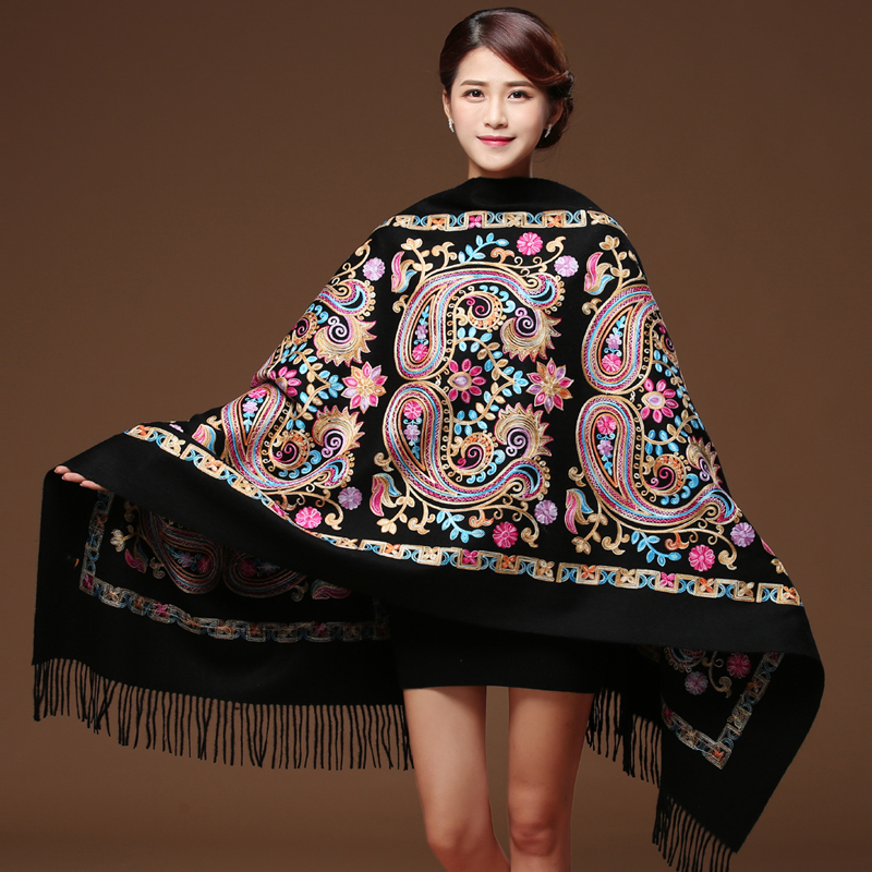 Nouveauté châle femmes broder fleur écharpe Pashmina cachemire écharpe hiver chaud Fine glands écharpe châle mode châle écharpe