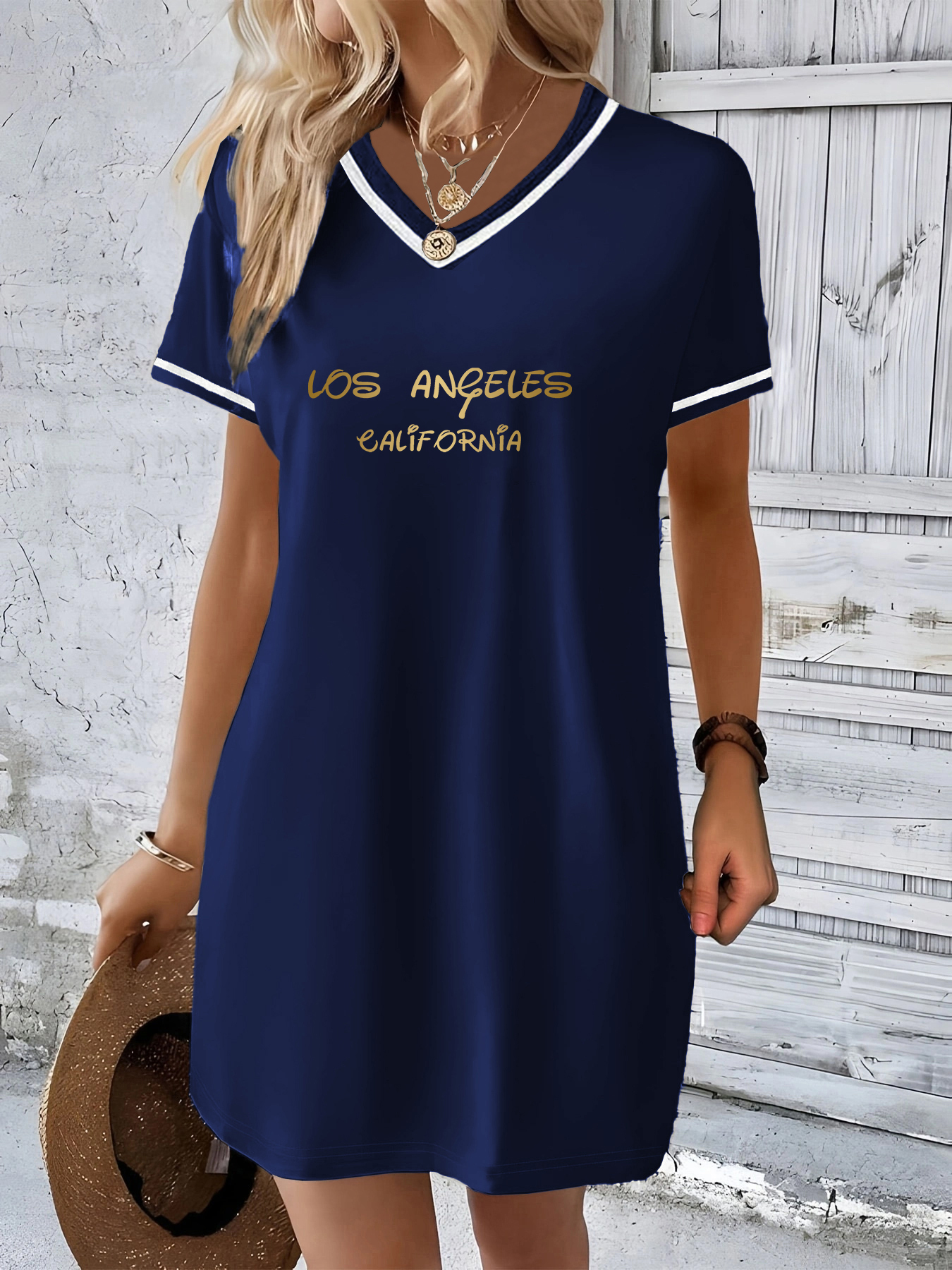 Robe T-shirt longue à col en V et manches courtes, style décontracté américain imprimé et color-block, coupe ample, amincissante et décontractée, idéale pour le printemps et l'été, pour les trajets quotidiens et la mai