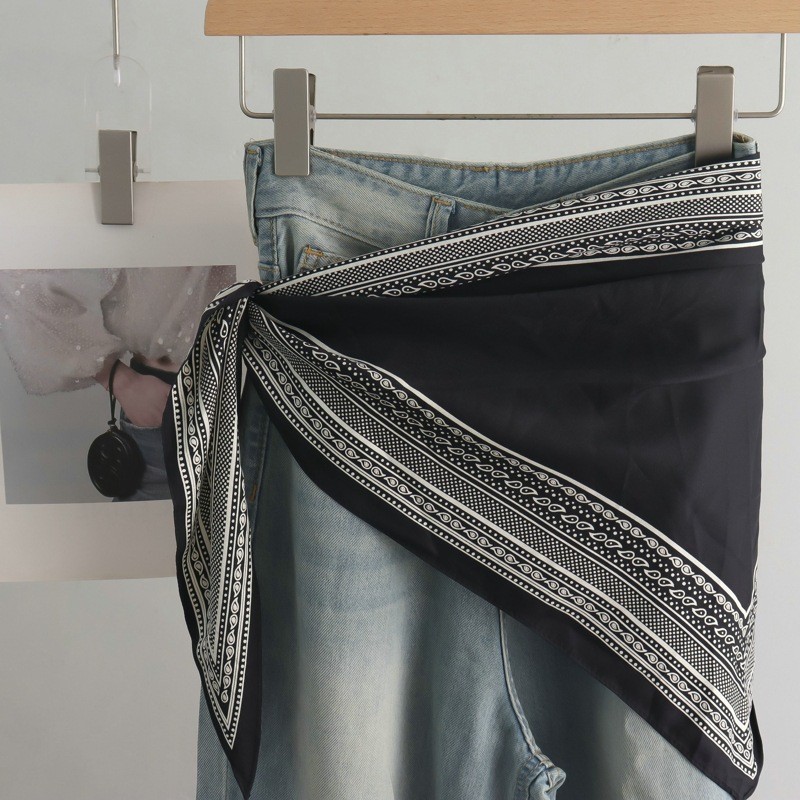 Écharpe triangulaire en sergé Stackable Wear, à nouer à la taille, de forme triangulaire, polyvalente, décorative, foulard, cravate, pour un style superposé élégant