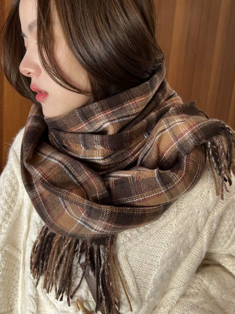 Nouvelle Écharpe Rouge à Carreaux pour Femme, Châle Pashmina Chaud d'Hiver avec Pompons, Écharpes Douces et Tendance, Cadeau de Noël, Style Coréen Rétro pour Homme et Femme