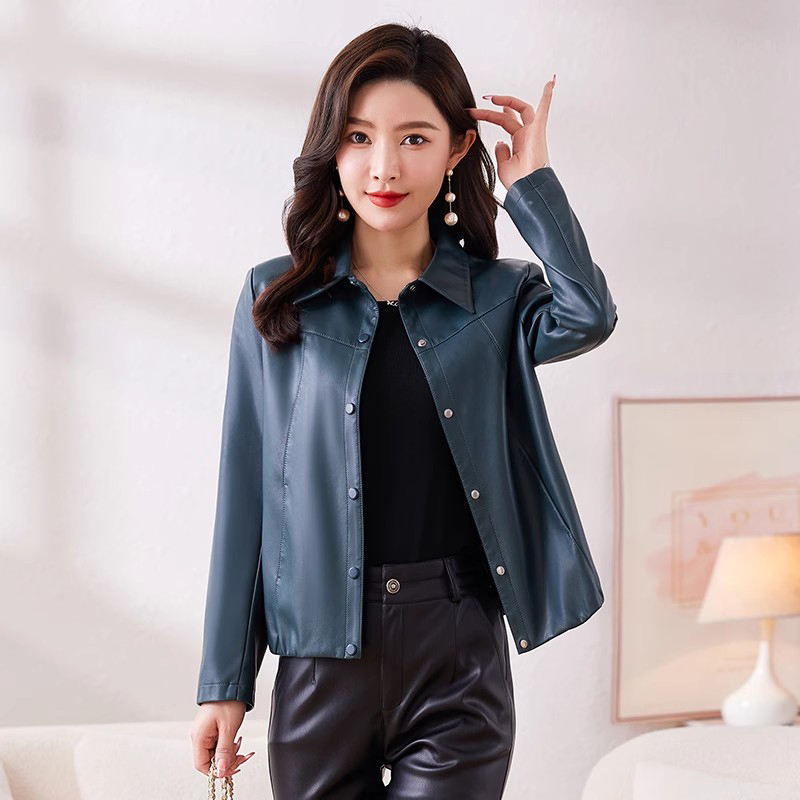 Nouveau Femmes Manteau court en cuir Printemps Automne Mode Col rabattu Simple boutonnage Veste Slim décontractée Cuir fendu Vêtements d'extérieur