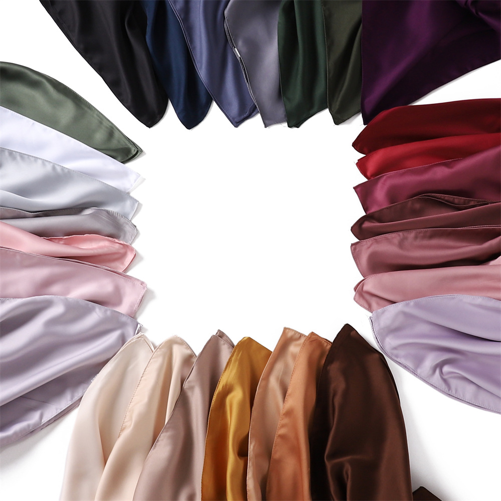 110*110 cm Medine Satin soie carré écharpe pour femmes solide musulman soie Hijab carré foulard enveloppement islamique Turban bandeau Bandana