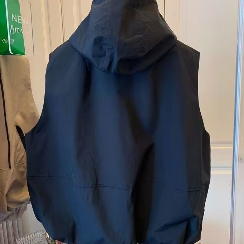 Gilet Femme Printemps-Été Nouveau Modèle Polyvalent à Capuche Sans Manches Court Style Décontracté Hauts Féminins Gilet Chaleco Mujer