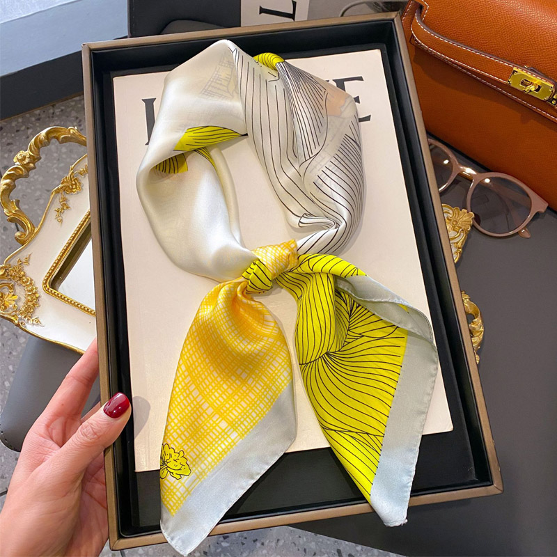 Châle en soie de luxe Foulard carré femmes été Hijab enveloppes Foulard Femme bandes de cheveux ruban bandeau Bandana Foulards Femme