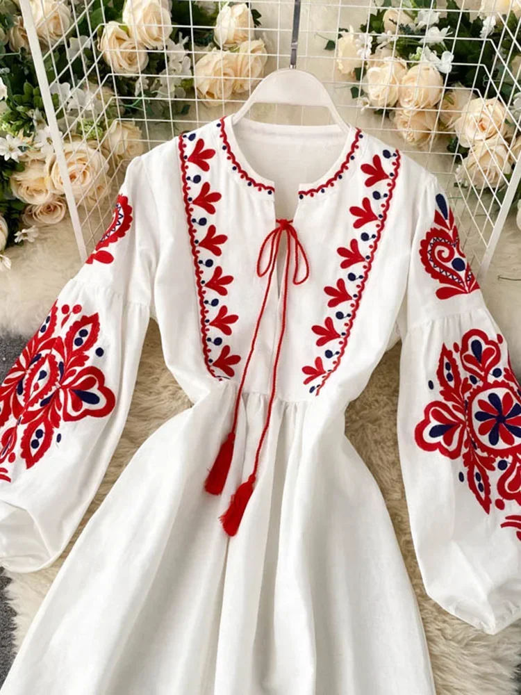 Robe plissée à fleurs brodées bohème pour femmes, col rond, manches lanterne, taille haute, tout match, éducatif, femme, automne, PL393