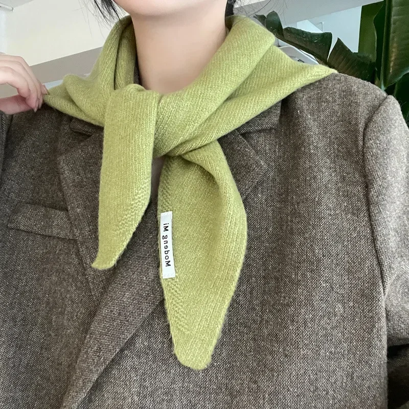 Hiver corée tricoté Triangle écharpe laine chaud châle écharpe femmes cou Protection petite écharpe cachemire écharpe