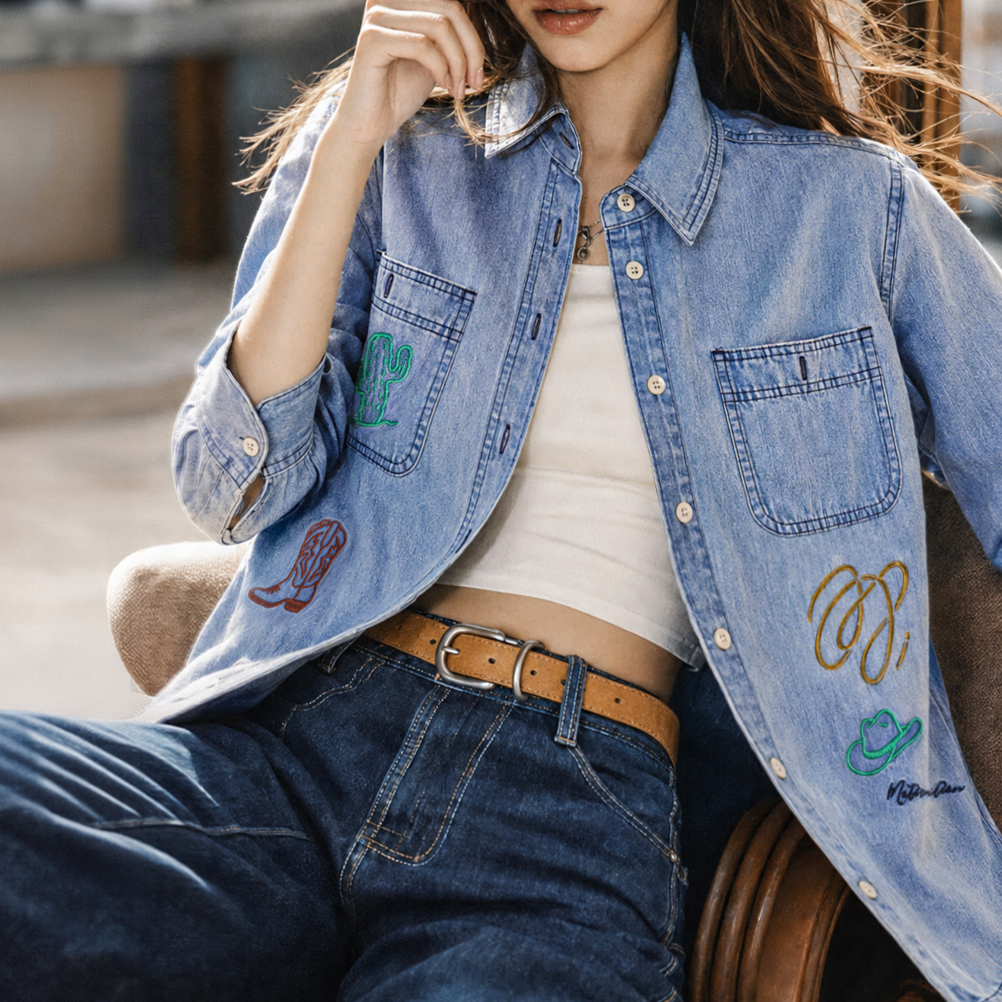 Chemise en jean vintage bleu clair brodée pour femme Maden, coupe ample en coton, boutonnée, style décontracté, pour superposition, vêtement d'extérieur automne style cowgirl