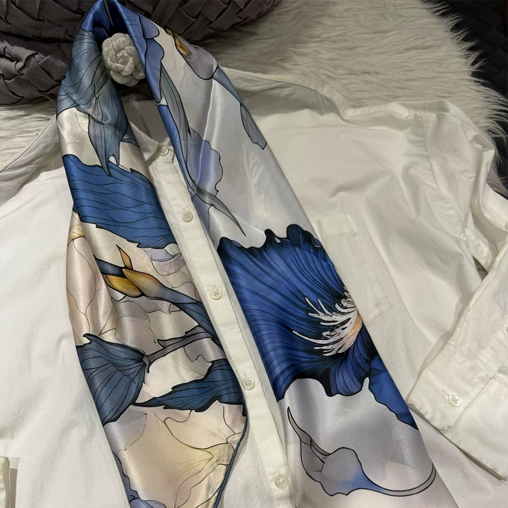 [BYSIFA] Foulard carré en soie 100% pour femme, bleu et blanc, pour le printemps, l'automne et l'hiver, châle, foulard de tête, hijab, accessoires de mode