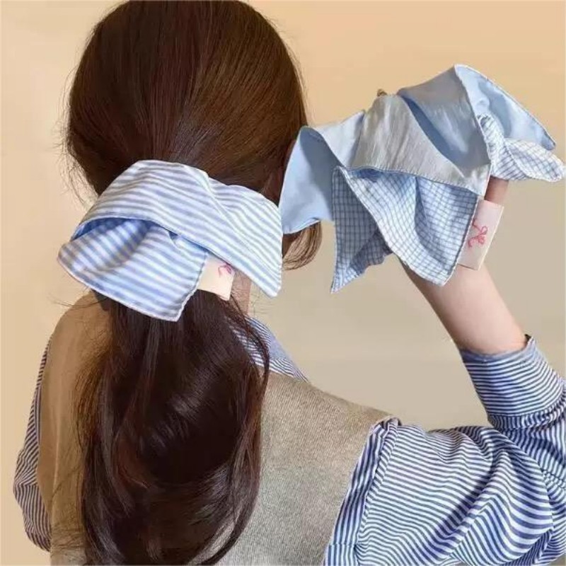 Élégant foulard carré en coton doux rayé bleu et blanc, attache-cheveux – Convient aux coiffures chignon et queue de cheval basse