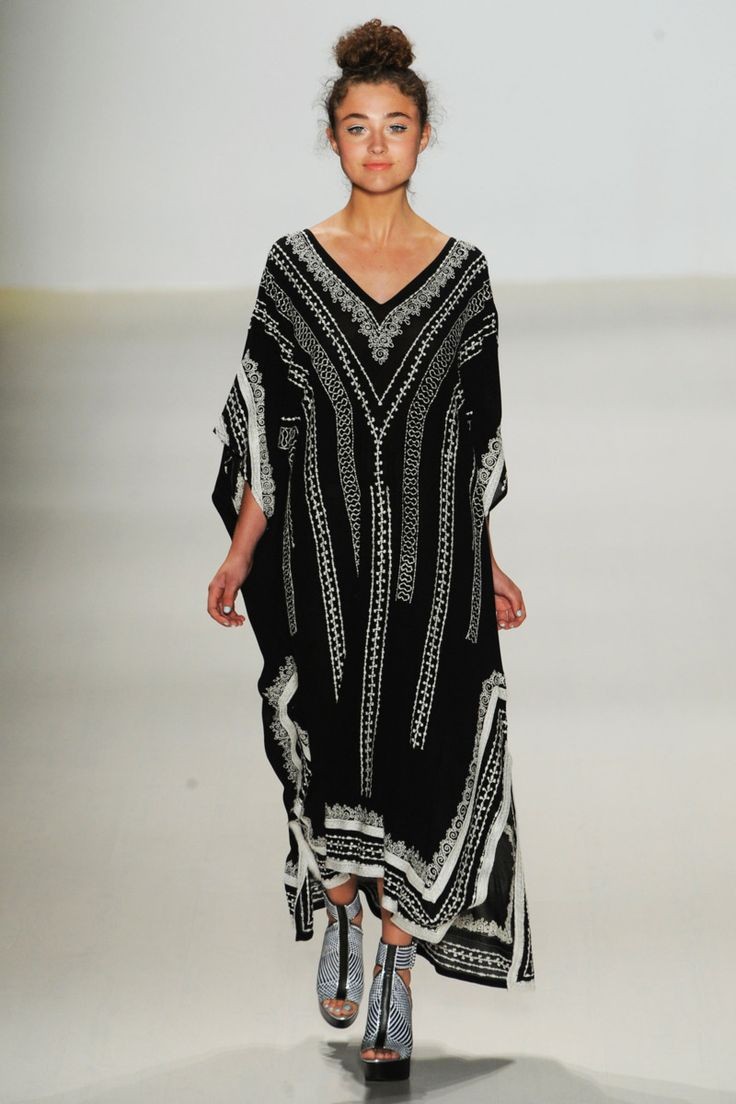 Couverture de plage pour Bikini d'été pour femmes, imprimé noir et blanc, Robe de vacances, chemise de protection solaire, nouveauté 2023