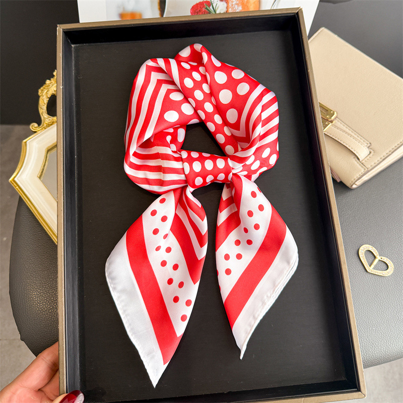 Nouvelle écharpe à motif à pois de 70 cm pour femmes, foulard fin en sergé pour le printemps et l'été, châle turban à la mode et polyvalent