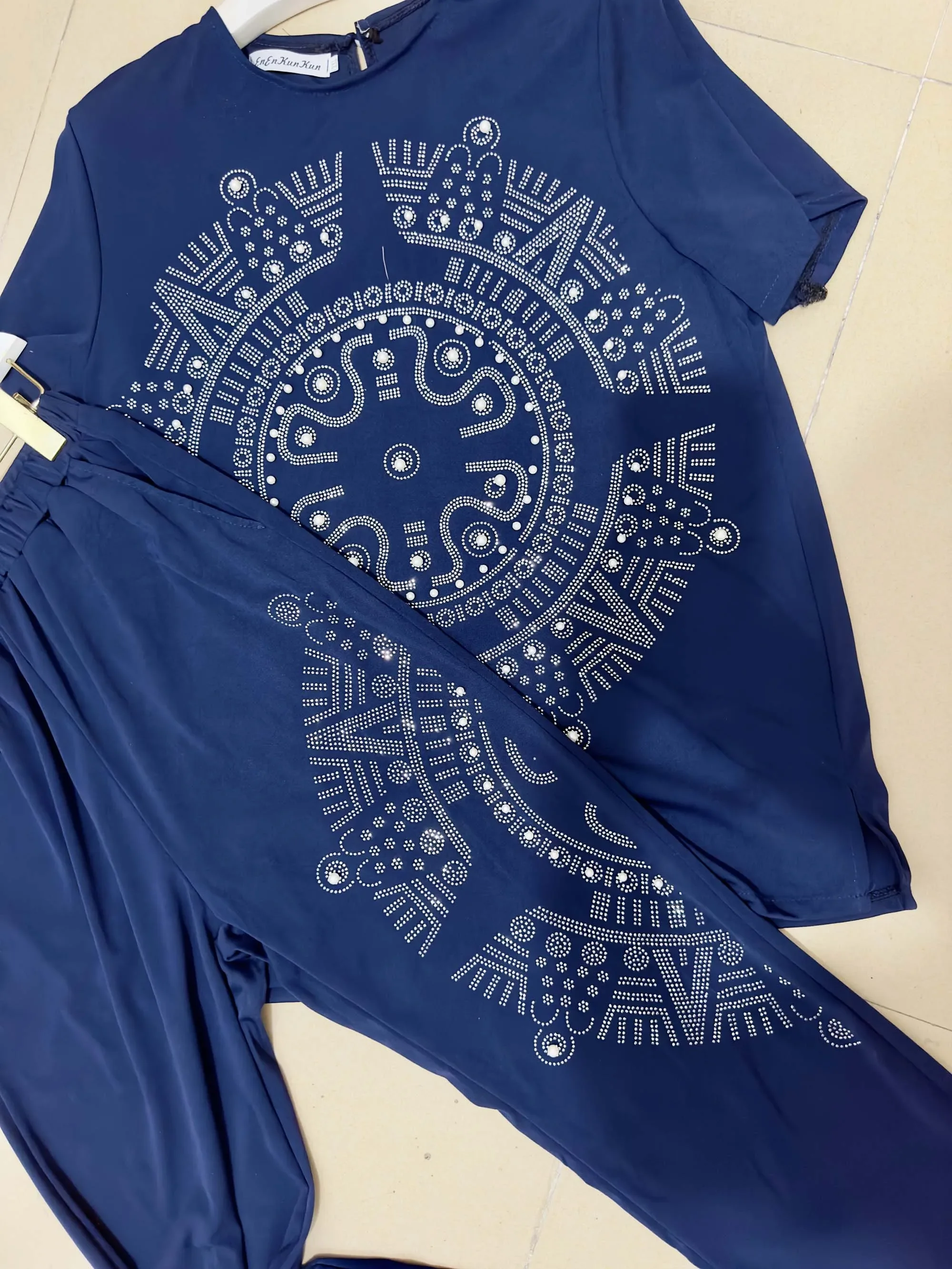 Ensemble imprimé baroque de Style bohème grande taille, manches courtes et pantalon en brique à la mode, ensemble deux pièces pour femmes, facile et charmant