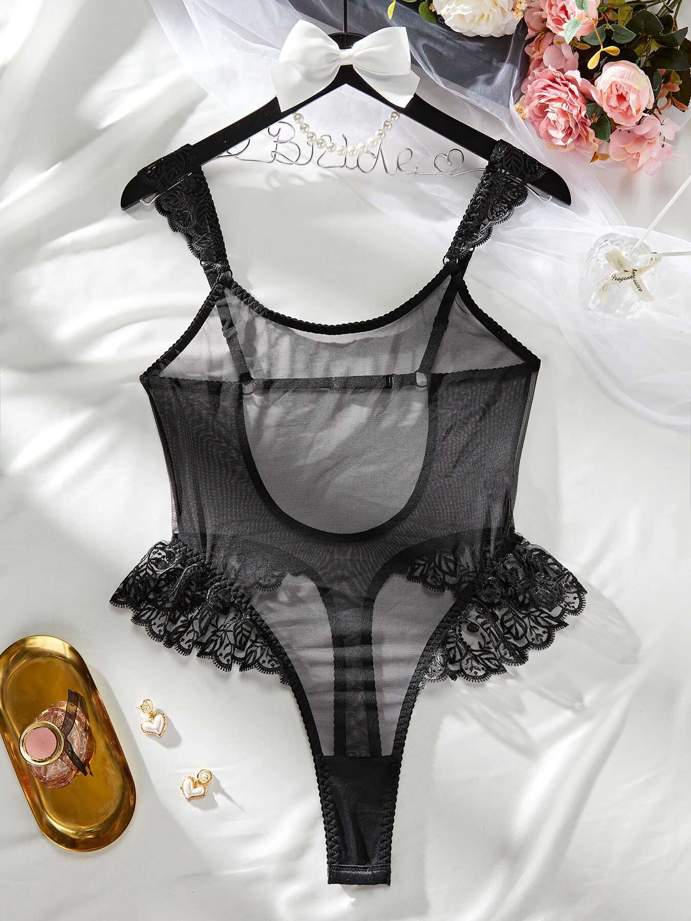 Nouveau body Sexy bords à volants Patchwork maille Perspective Sexy dos nu bretelles en V profond sans manches body charmant 5ZAL