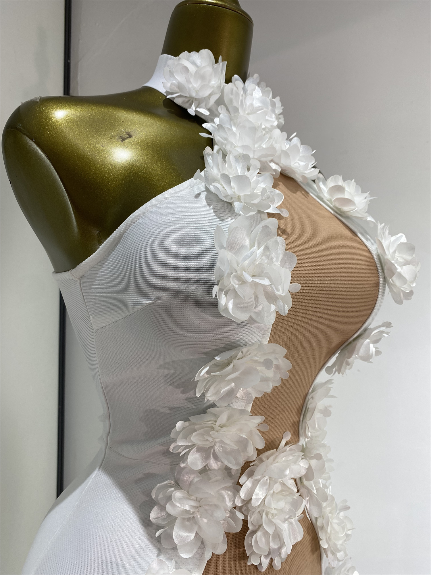 Robes bandage blanches pour femmes, élégantes, beige, patchwork, fleurs, sans manches, moulantes, longues, pour soirée, cocktail, rendez-vous