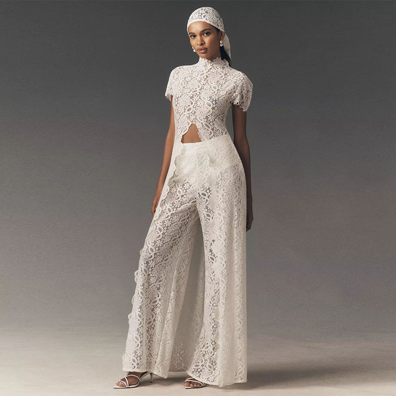 Ensemble décontracté pour femmes : manteaux longs en dentelle, hauts transparents unis, pantalons droits longs. Ensembles de mode automne 2026 pour femmes.
