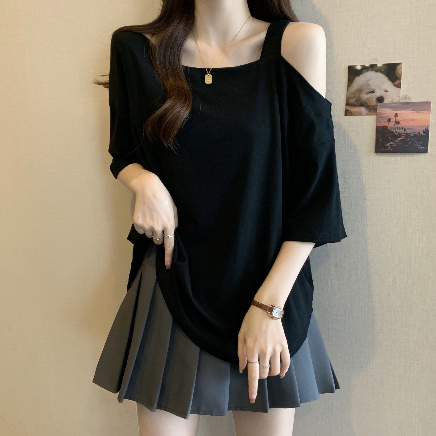 T-shirt d'été grande taille pour femme, nouvelle collection, couleur unie, coupe ample et légère, anti-âge, asymétrique, épaules dénudées, manches courtes