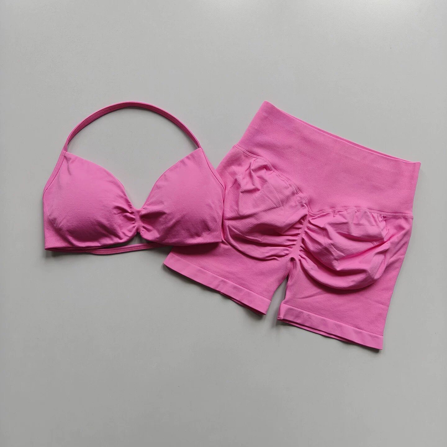 Ensemble de yoga pour femmes, fitness, respirant, séchage rapide, dos élégant, sous-vêtements froncés, taille haute, short rehausseur de hanches