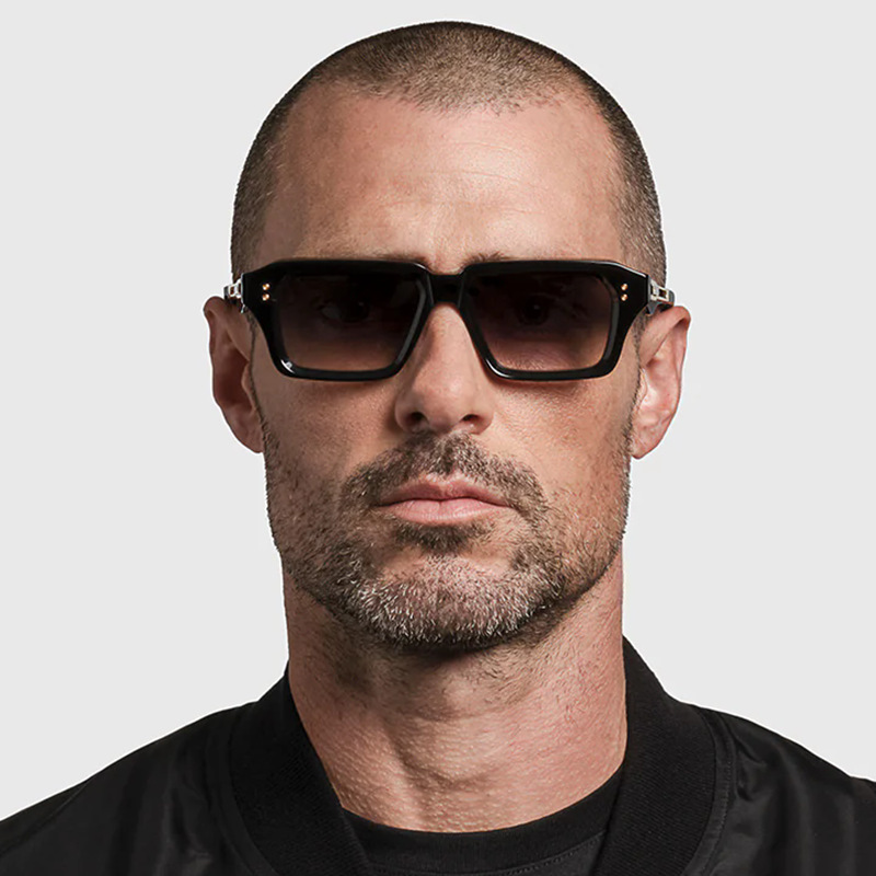 Nouvelles Lunettes de Soleil Métalliques Carrées 2026 pour Hommes – Style Rétro Tendance Urbain, Protection UV pour Voyage et Sports de Plein Air