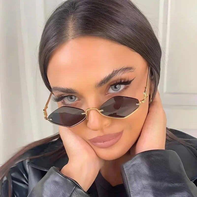 Lunettes de soleil en métal de marque de luxe pour femmes et hommes, demi-monture en forme de diamant, petites lunettes de soleil d'extérieur Dopamine, nouvelle collection 2025