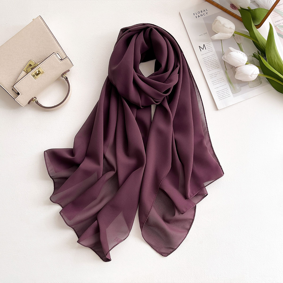 2025 femmes en mousseline de soie Hijab écharpe Premium en mousseline de soie musulman Hijabs plaine bonne couture Maxi Wrap Musulman Femme couleur unie châles