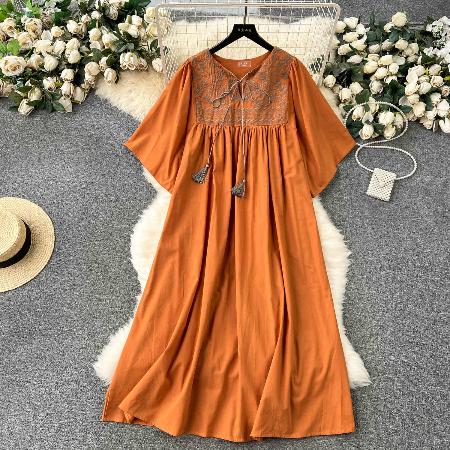 Robe brodée bohème pour femmes, manches courtes, ample, longue, vacances, Chic, col rond, à lacets, ligne a, nouvelle collection été