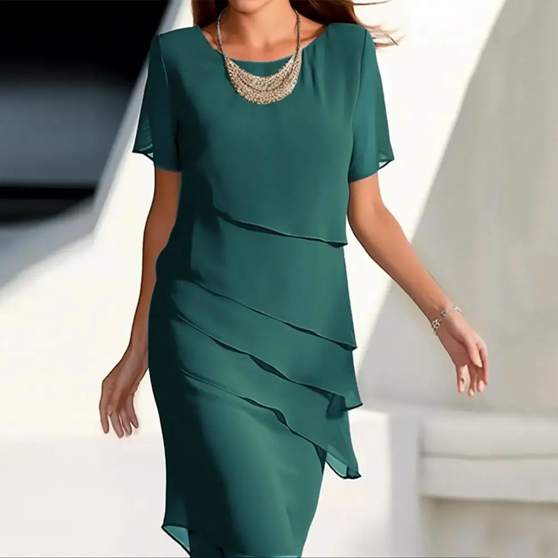 Robe en mousseline de soie à manches courtes pour femme avec superposition de volants à plusieurs niveaux et ourlet asymétrique