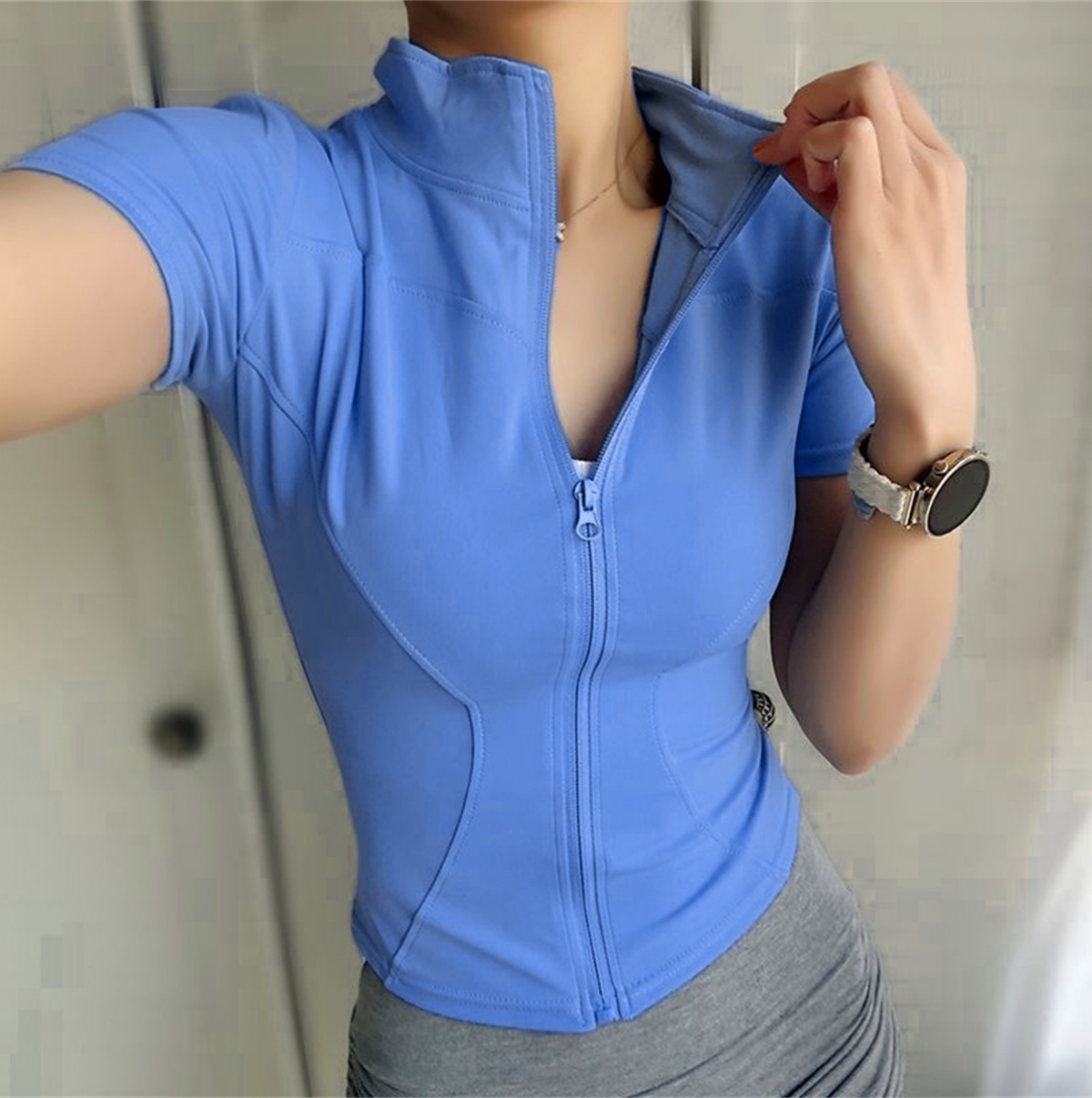 Hauts de sport décontractés slim pour femmes, avec fermeture éclair, manches courtes, pour le yoga, tenue d'été, vêtements de course et de fitness pour femme