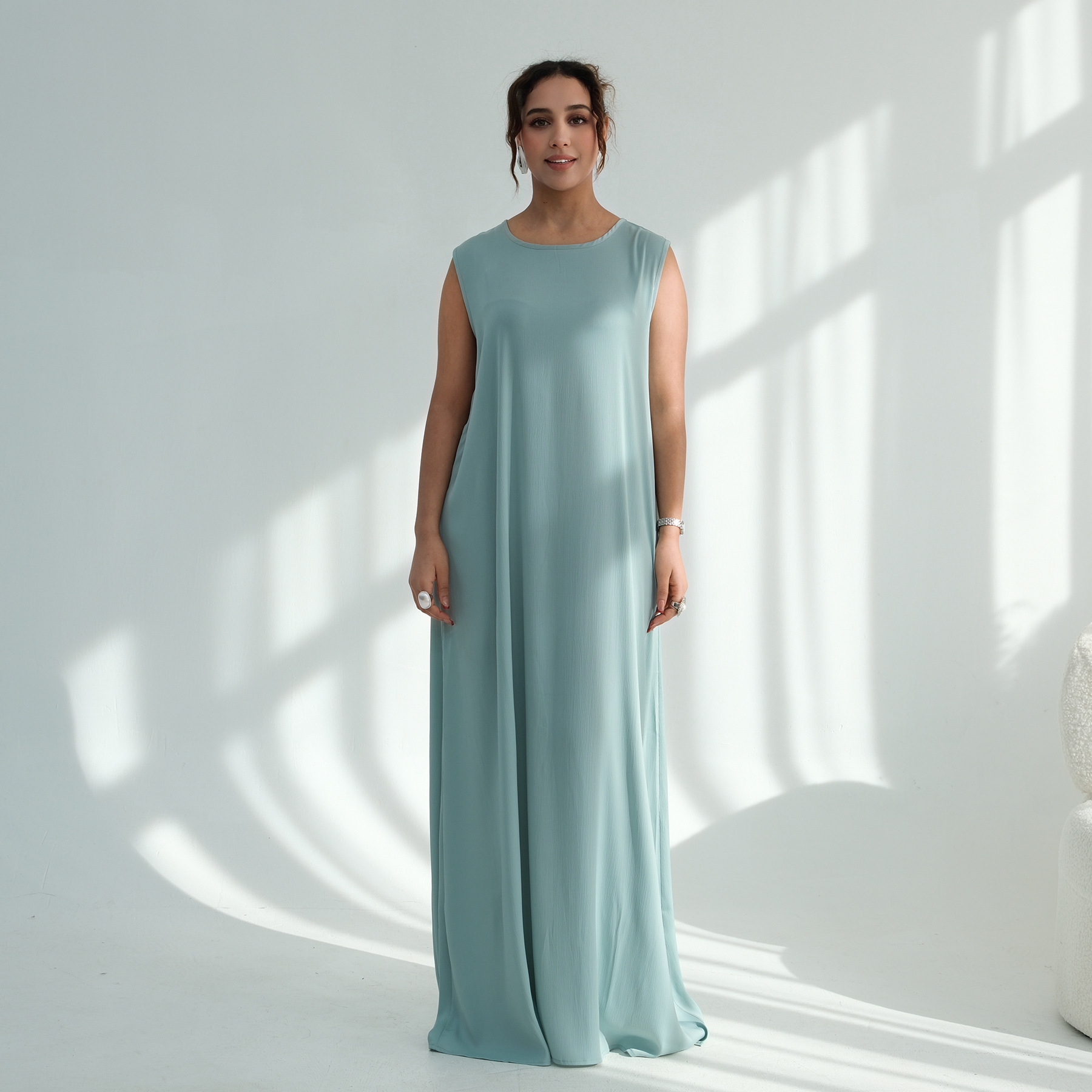 Robe longue sans manches pour femme, col rond, couleur unie, style basique, maxi, pour le bureau, printemps-été 2026