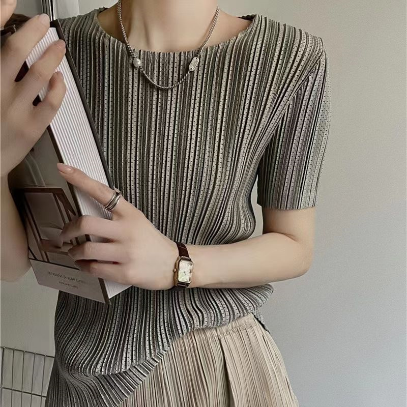 Femme vêtements haut femmes Miyake plissé à manches courtes femme été mince élastique col rond Joker mince plissé creux T-shirt