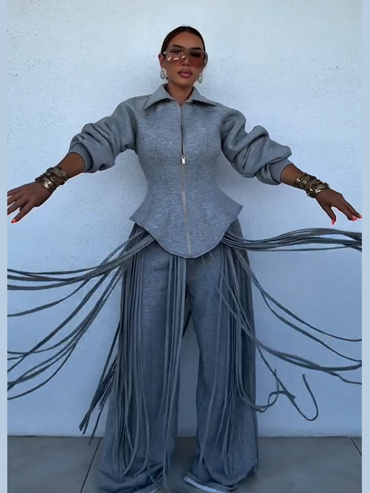 Ensemble tailleur pantalon chic pour femme avec manteau à ourlet à pompons, manches longues, taille cintrée, col rabattu et pantalon large – Collection Automne 2026