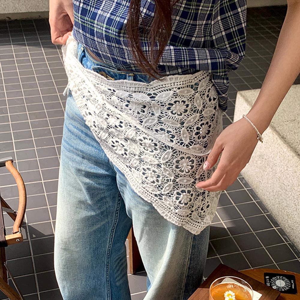 Boho fait à la main Crochet creux écharpe pour femmes Triangle foulard été dentelle florale foulard voyage littéraire Photo bandeau