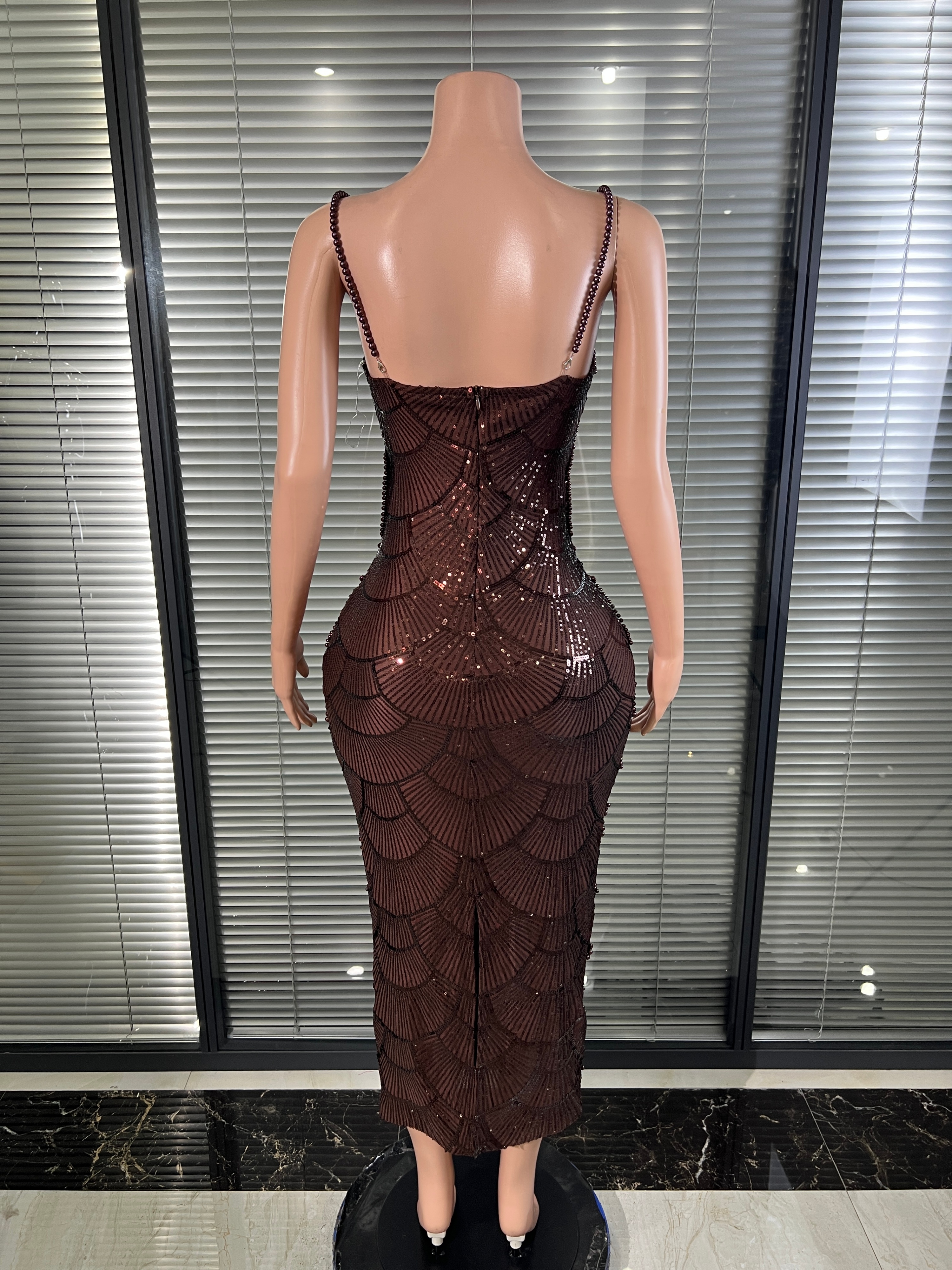 Robe midi marron de luxe ornée de perles, fines bretelles à sequins, robe moulante pour anniversaire, banquet, soirée en boîte de nuit, occasions formelles