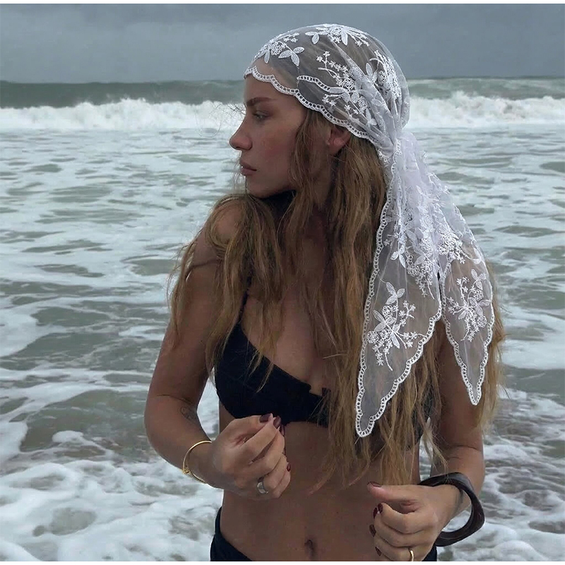 Écharpe triangulaire en dentelle style plage française pour femmes et jeunes filles, protection solaire, accessoire pour cheveux printemps-été, hijab musulman vintage pour femme